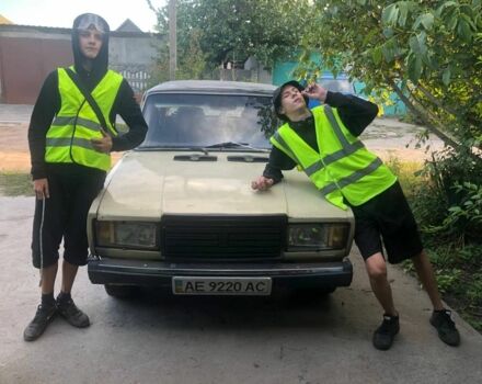 Бежевый ВАЗ 2107, объемом двигателя 1.5 л и пробегом 9 тыс. км за 385 $, фото 2 на Automoto.ua