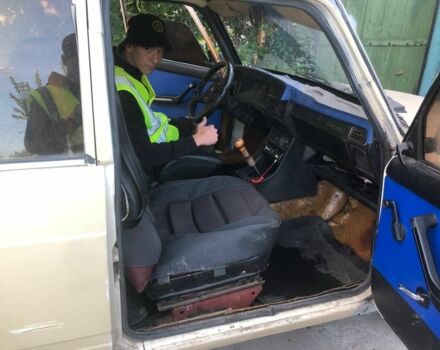 Бежевый ВАЗ 2107, объемом двигателя 1.5 л и пробегом 9 тыс. км за 385 $, фото 5 на Automoto.ua