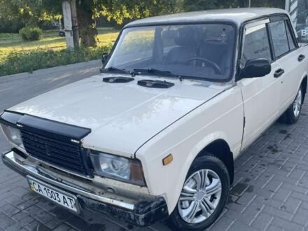 Бежевий ВАЗ 2107, об'ємом двигуна 1.5 л та пробігом 250 тис. км за 437 $, фото 1 на Automoto.ua