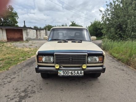 ВАЗ 2107 1983 у Кривому Розі на Automoto.ua Бежевий ВАЗ 2107, об'ємом двигуна 1.6 л та пробігом 75 тис. км за 900 $, фото 1 на Automoto.ua