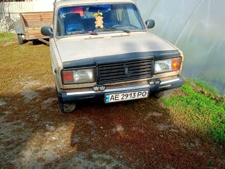 ВАЗ 2107 1984 в Каменское - Днепродзержинск на Automoto.ua Бежевый ВАЗ 2107, объемом двигателя 1.5 л и пробегом 139 тыс. км за 600 $, фото 1 на Automoto.ua