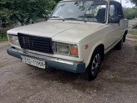 ВАЗ 2107 1986 у Черкасах на Automoto.ua Бежевий ВАЗ 2107, об'ємом двигуна 0 л та пробігом 230 тис. км за 421 $, фото 1 на Automoto.ua