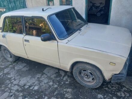 ВАЗ 2107 1986 в Новый Роздол на Automoto.ua Бежевый ВАЗ 2107, объемом двигателя 1.5 л и пробегом 77 тыс. км за 351 $, фото 1 на Automoto.ua