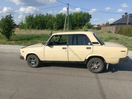 ВАЗ 2107 1986 в Сумах на Automoto.ua Бежевый ВАЗ 2107, объемом двигателя 1 л и пробегом 1 тыс. км за 800 $, фото 1 на Automoto.ua