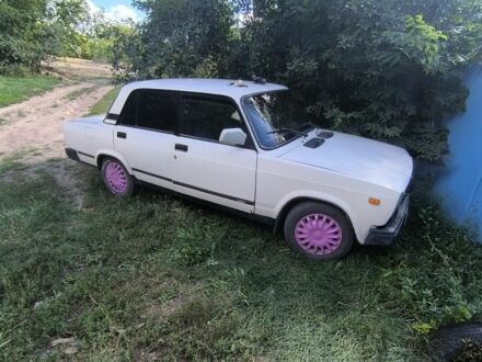 ВАЗ 2107 1986 у Богодухове на Automoto.ua Бежевий ВАЗ 2107, об'ємом двигуна 1.5 л та пробігом 76 тис. км за 968 $, фото 1 на Automoto.ua