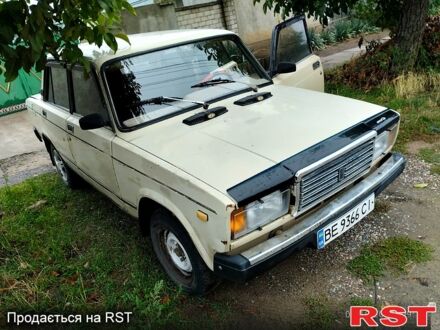 ВАЗ 2107 1987 в Вознесенске на Automoto.ua Бежевый ВАЗ 2107, объемом двигателя 1.5 л и пробегом 200 тыс. км за 700 $, фото 1 на Automoto.ua