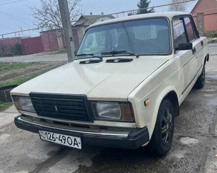 Бежевый ВАЗ 2107, объемом двигателя 1.3 л и пробегом 300 тыс. км за 600 $, фото 1 на Automoto.ua