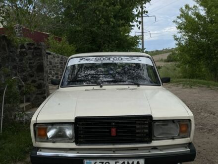 ВАЗ 2107 1987 в Черкассах на Automoto.ua Бежевый ВАЗ 2107, объемом двигателя 1.3 л и пробегом 125 тыс. км за 700 $, фото 1 на Automoto.ua