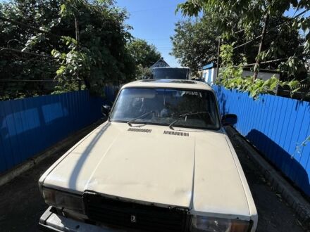 ВАЗ 2107 1987 у Покровськ (Красноармійськ) на Automoto.ua Бежевий ВАЗ 2107, об'ємом двигуна 1.6 л та пробігом 39 тис. км за 289 $, фото 1 на Automoto.ua