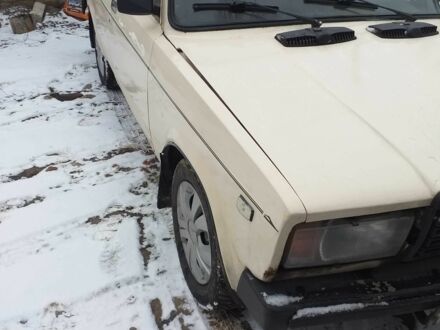 ВАЗ 2107 1987 в Харькове на Automoto.ua Бежевый ВАЗ 2107, объемом двигателя 1.5 л и пробегом 100 тыс. км за 650 $, фото 1 на Automoto.ua