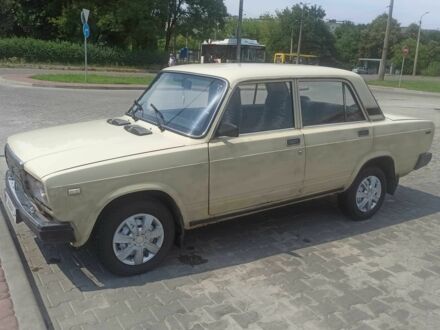 ВАЗ 2107 1988 в Луцке на Automoto.ua Бежевый ВАЗ 2107, объемом двигателя 1.3 л и пробегом 300 тыс. км за 700 $, фото 1 на Automoto.ua