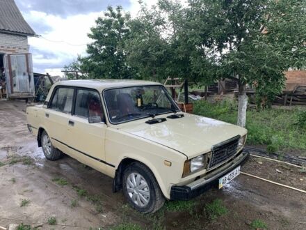ВАЗ 2107 1988 в Гайсине на Automoto.ua Бежевый ВАЗ 2107, объемом двигателя 1.5 л и пробегом 190 тыс. км за 370 $, фото 1 на Automoto.ua