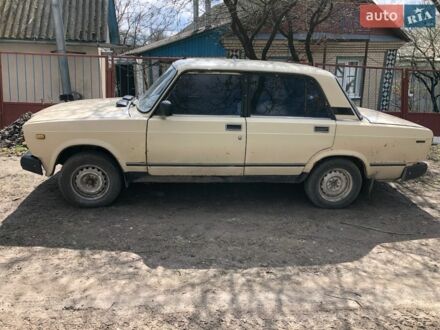 Бежевый ВАЗ 2107, объемом двигателя 1.5 л и пробегом 300 тыс. км за 700 $, фото 1 на Automoto.ua
