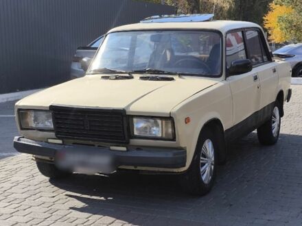 ВАЗ 2107 1992 в Днепре (Днепропетровске) на Automoto.ua Бежевый ВАЗ 2107, объемом двигателя 1.5 л и пробегом 47 тыс. км за 699 $, фото 1 на Automoto.ua
