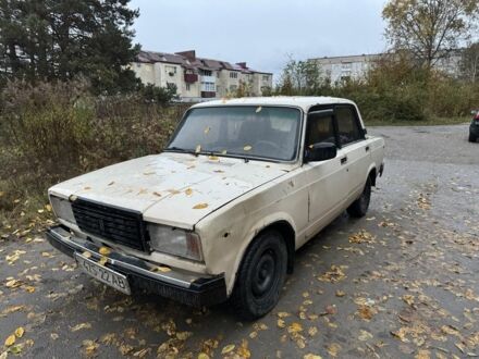 ВАЗ 2107 1994 в Славуте на Automoto.ua Бежевый ВАЗ 2107, объемом двигателя 1.5 л и пробегом 77 тыс. км за 350 $, фото 1 на Automoto.ua