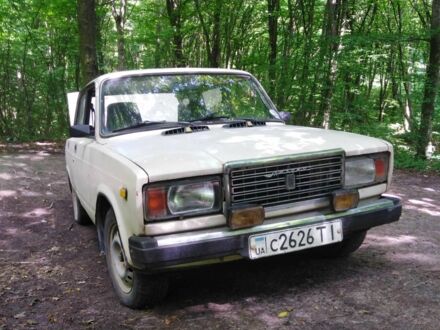ВАЗ 2107 1994 в Черткове на Automoto.ua Бежевый ВАЗ 2107, объемом двигателя 1.5 л и пробегом 1000 тыс. км за 500 $, фото 1 на Automoto.ua