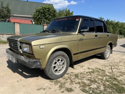ВАЗ 2107 1995 в Виннице на Automoto.ua Бежевый ВАЗ 2107, объемом двигателя 1.5 л и пробегом 1000 тыс. км за 1200 $, фото 1 на Automoto.ua