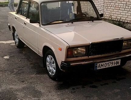 Бежевый ВАЗ 2107, объемом двигателя 1.5 л и пробегом 198 тыс. км за 1100 $, фото 1 на Automoto.ua