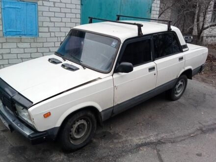 ВАЗ 2107 1997 в Светловдске на Automoto.ua Бежевый ВАЗ 2107, объемом двигателя 1.5 л и пробегом 1 тыс. км за 28000 $, фото 1 на Automoto.ua