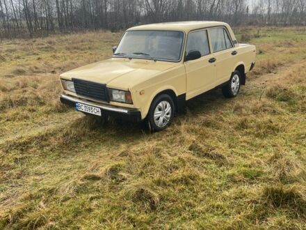 Бежевый ВАЗ 2107, объемом двигателя 0 л и пробегом 100 тыс. км за 700 $, фото 1 на Automoto.ua