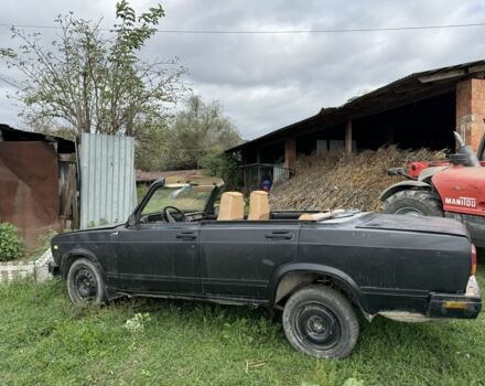 Черный ВАЗ 2107, объемом двигателя 1.6 л и пробегом 10 тыс. км за 400 $, фото 2 на Automoto.ua