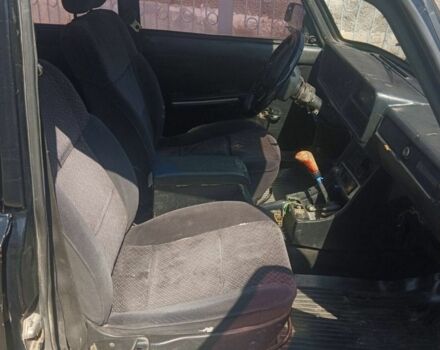 Черный ВАЗ 2107, объемом двигателя 1.5 л и пробегом 15 тыс. км за 450 $, фото 4 на Automoto.ua