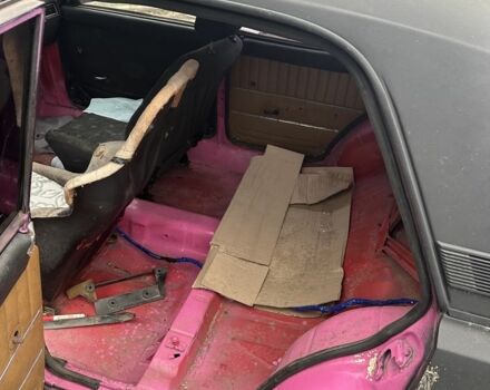 Черный ВАЗ 2107, объемом двигателя 1.6 л и пробегом 300 тыс. км за 800 $, фото 6 на Automoto.ua