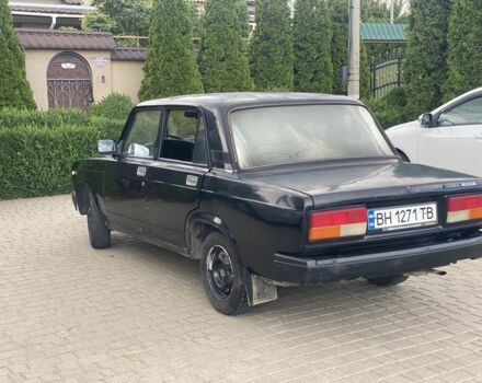 Черный ВАЗ 2107, объемом двигателя 1.5 л и пробегом 400 тыс. км за 700 $, фото 2 на Automoto.ua