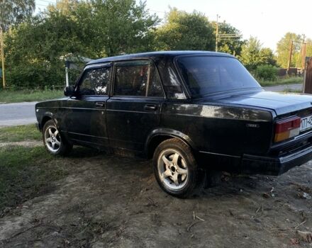 Черный ВАЗ 2107, объемом двигателя 1.5 л и пробегом 20 тыс. км за 726 $, фото 3 на Automoto.ua