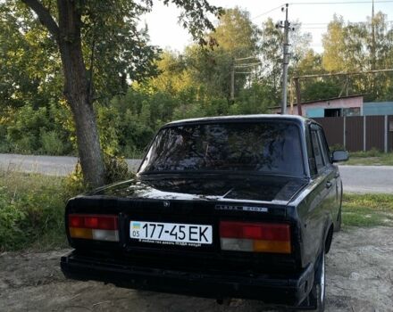 Черный ВАЗ 2107, объемом двигателя 1.5 л и пробегом 20 тыс. км за 726 $, фото 2 на Automoto.ua