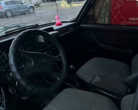 Черный ВАЗ 2107, объемом двигателя 1.5 л и пробегом 130 тыс. км за 1200 $, фото 5 на Automoto.ua