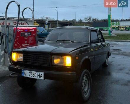 Черный ВАЗ 2107, объемом двигателя 1.5 л и пробегом 130 тыс. км за 1200 $, фото 2 на Automoto.ua