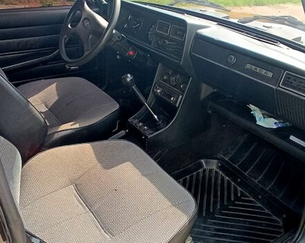 Черный ВАЗ 2107, объемом двигателя 1.5 л и пробегом 0 тыс. км за 3400 $, фото 5 на Automoto.ua