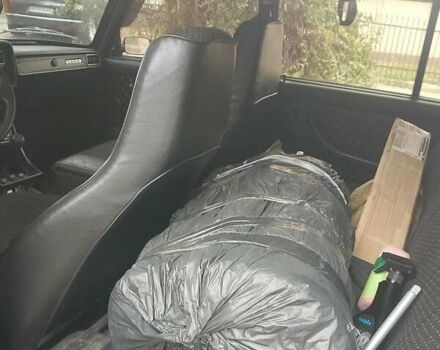 Черный ВАЗ 2107, объемом двигателя 1.5 л и пробегом 80 тыс. км за 1600 $, фото 3 на Automoto.ua