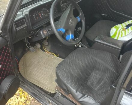 Черный ВАЗ 2107, объемом двигателя 1.5 л и пробегом 80 тыс. км за 1600 $, фото 3 на Automoto.ua