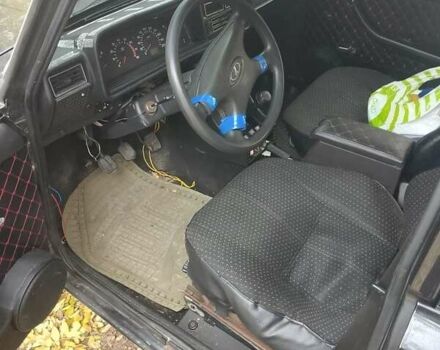 Черный ВАЗ 2107, объемом двигателя 1.5 л и пробегом 80 тыс. км за 1600 $, фото 2 на Automoto.ua