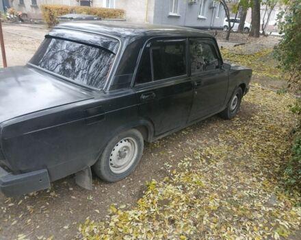 Черный ВАЗ 2107, объемом двигателя 1.5 л и пробегом 80 тыс. км за 1600 $, фото 1 на Automoto.ua