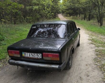 Черный ВАЗ 2107, объемом двигателя 1.5 л и пробегом 90 тыс. км за 1072 $, фото 2 на Automoto.ua