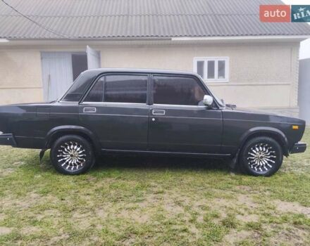 Черный ВАЗ 2107, объемом двигателя 1.45 л и пробегом 139 тыс. км за 1500 $, фото 2 на Automoto.ua