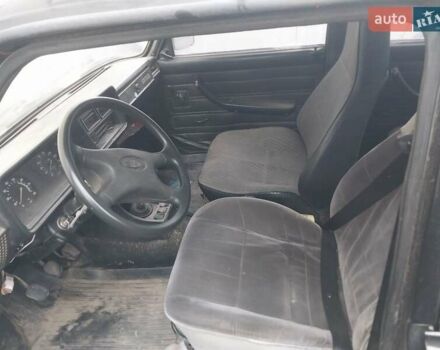 Черный ВАЗ 2107, объемом двигателя 1.6 л и пробегом 95 тыс. км за 1000 $, фото 3 на Automoto.ua