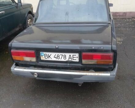 Черный ВАЗ 2107, объемом двигателя 1.6 л и пробегом 95 тыс. км за 1000 $, фото 1 на Automoto.ua