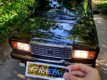 ВАЗ 2107 1984 в Славянске на Automoto.ua Черный ВАЗ 2107, объемом двигателя 1.5 л и пробегом 205 тыс. км за 1568 $, фото 1 на Automoto.ua