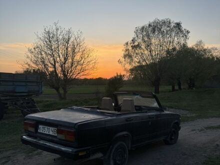 ВАЗ 2107 1986 в Черновцах на Automoto.ua Черный ВАЗ 2107, объемом двигателя 1.6 л и пробегом 10 тыс. км за 400 $, фото 1 на Automoto.ua