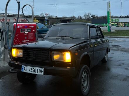 Черный ВАЗ 2107, объемом двигателя 1.5 л и пробегом 1 тыс. км за 1300 $, фото 1 на Automoto.ua