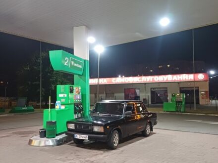Чорний ВАЗ 2107, об'ємом двигуна 1.5 л та пробігом 300 тис. км за 619 $, фото 1 на Automoto.ua