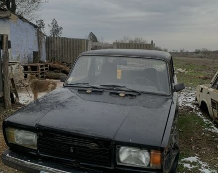 Черный ВАЗ 2107, объемом двигателя 1.6 л и пробегом 70 тыс. км за 628 $, фото 1 на Automoto.ua
