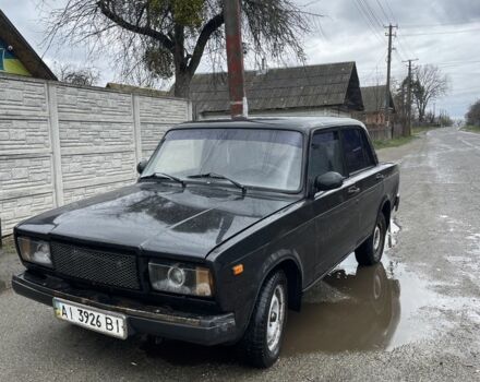 Черный ВАЗ 2107, объемом двигателя 1.5 л и пробегом 100 тыс. км за 690 $, фото 1 на Automoto.ua