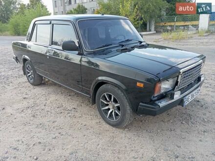 ВАЗ 2107 2007 у Вознесенске на Automoto.ua Чорний ВАЗ 2107, об'ємом двигуна 1.45 л та пробігом 130 тис. км за 2000 $, фото 1 на Automoto.ua