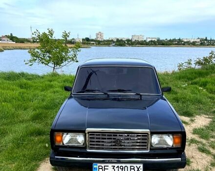 Черный ВАЗ 2107, объемом двигателя 1.5 л и пробегом 77 тыс. км за 1500 $, фото 1 на Automoto.ua