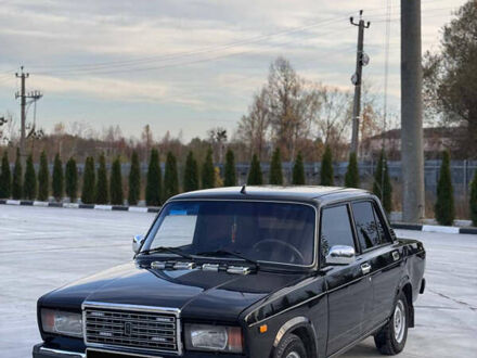 Чорний ВАЗ 2107, об'ємом двигуна 1.45 л та пробігом 35 тис. км за 2100 $, фото 1 на Automoto.ua